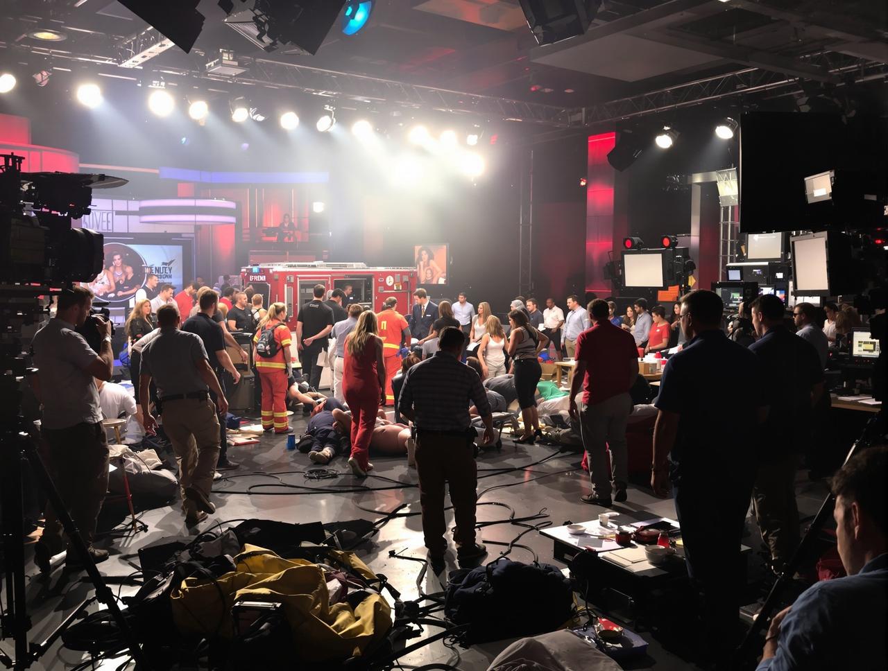 综艺翻车现场：嘉宾吵架摔话筒全过程实录